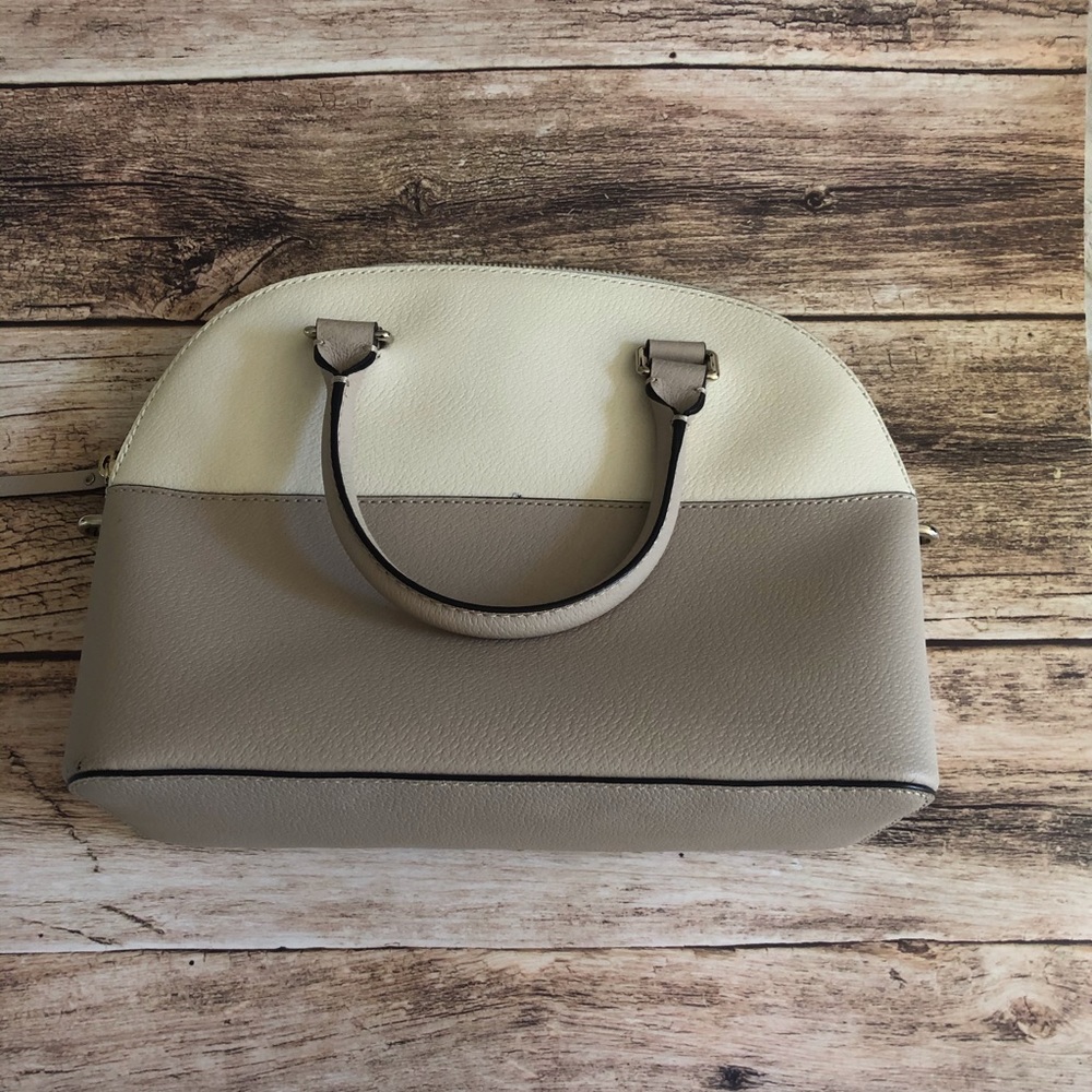 Authentic Kate Spade Crossbody Handbag (Cream)